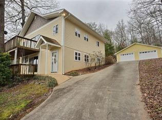 2071 Pine Lake Rd, Hiawassee, GA 30546