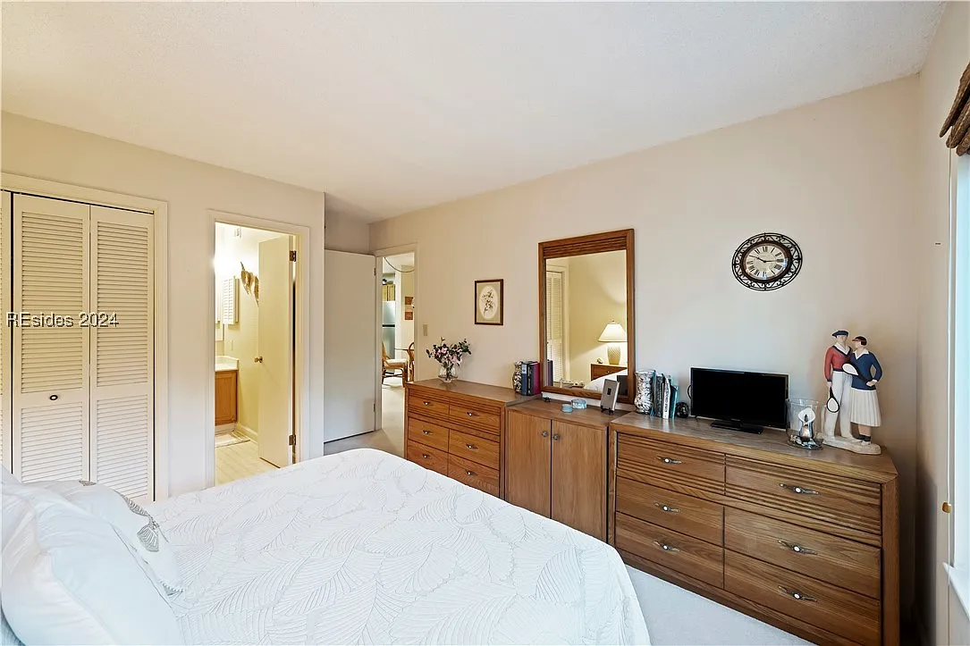 239 Beach City Rd — Photo 2