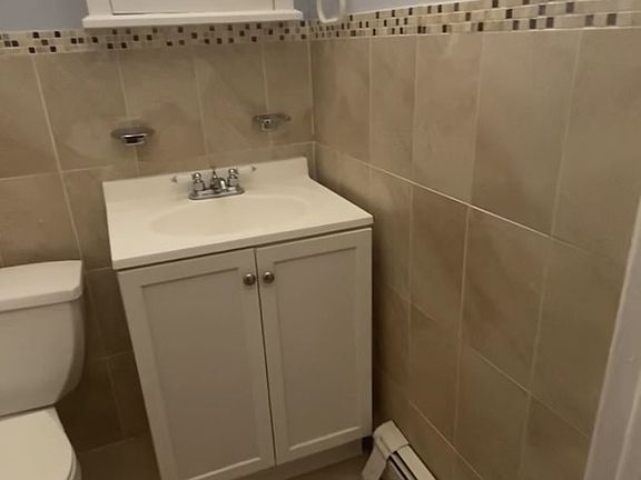 B3FB3858-C7C8-493A-8F43-6834DCDFEEA4