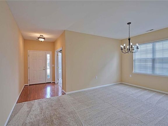 5th image of 2926 Lifford Ln