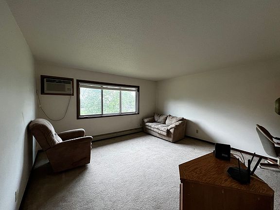 3rd image of 2432 Petsel Pl APT 6