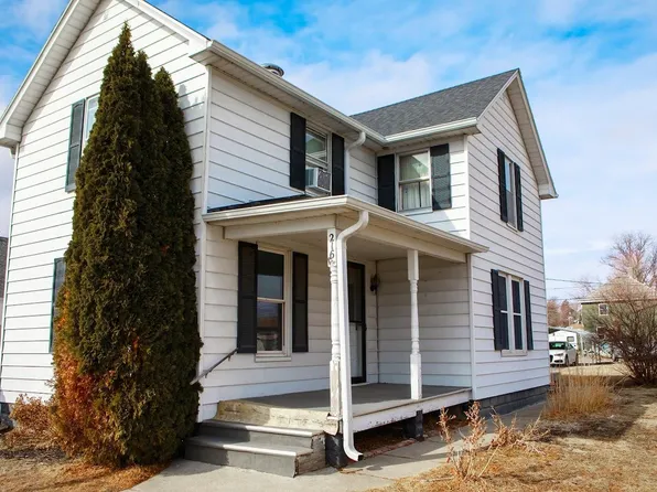 216 Willard Ave, Genoa, NE 68640