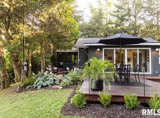 23117 N Cherokee Rd, Cuba, IL 61427