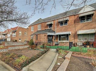 60-25 70th St, Maspeth, NY 11378