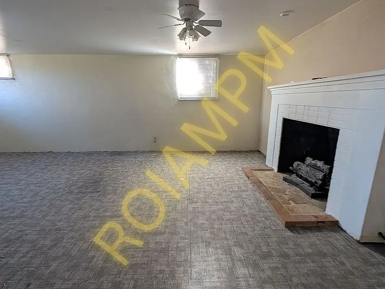 2525 Falls Ave E — Photo 2