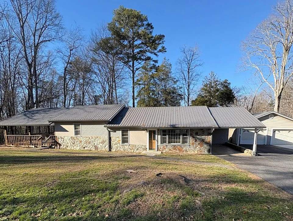 3 bed, 1425 sqft, $2,400 — Photo 4