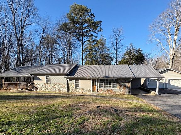 4th image of 222 Sugar Creek Rd