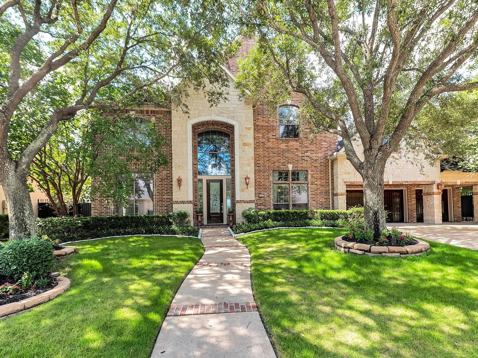 11415 Legend Manor Dr