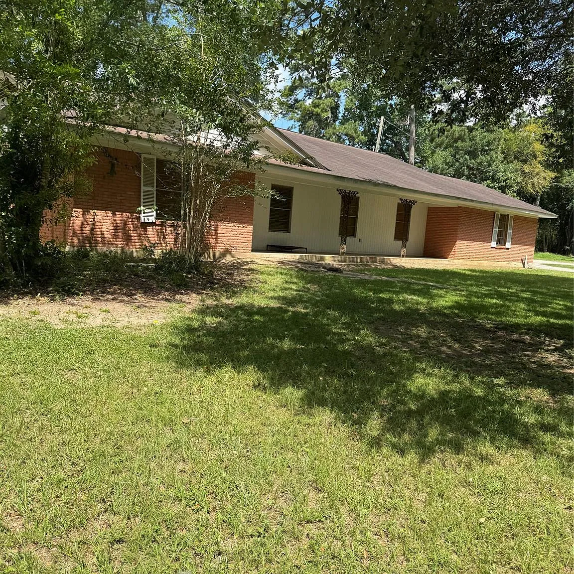 3 bed, 2.0 bath, 1982 sqft, $2,000 — Photo 4