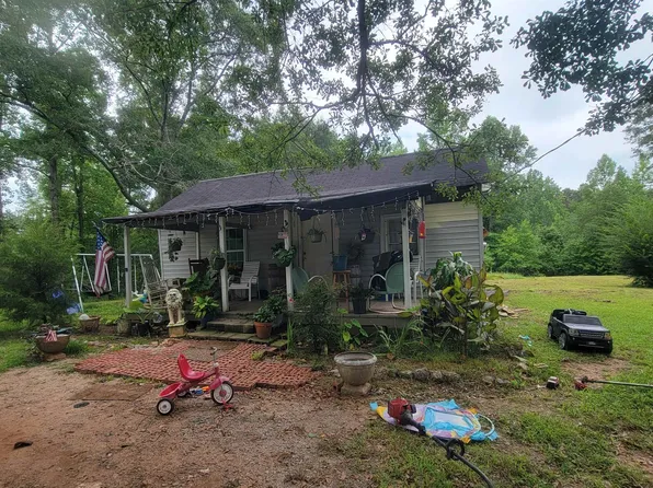 63 Allen Spur, Grantville, GA 30220