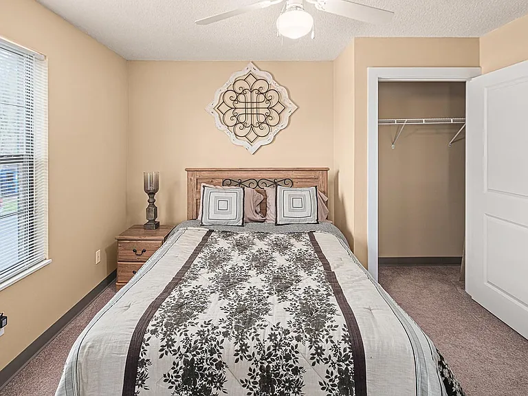 Fairway Meadows Townhomes — Photo 30