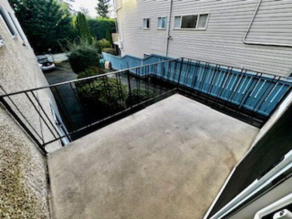 1st image of 11541 Greenwood Ave N #18077573