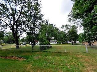 811 Jean Rd, Toledo, OH 43615