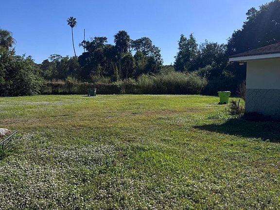 2nd image of 13886 22nd Rd N