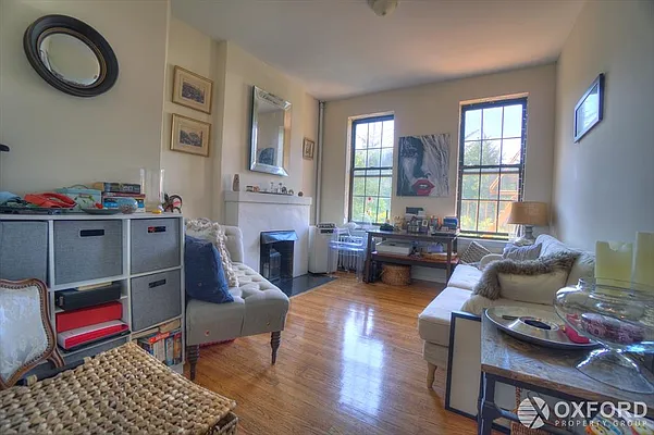 Rented by Oxford Property Group | media 12