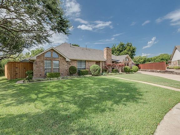 2nd image of 1523 Kari Ann Cir