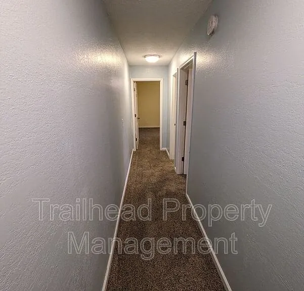 307 NE Timbercreek Dr — Photo 9