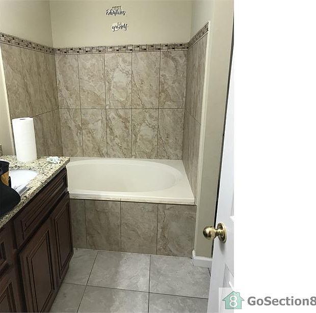 2nd image of 29 Stewarton Ct