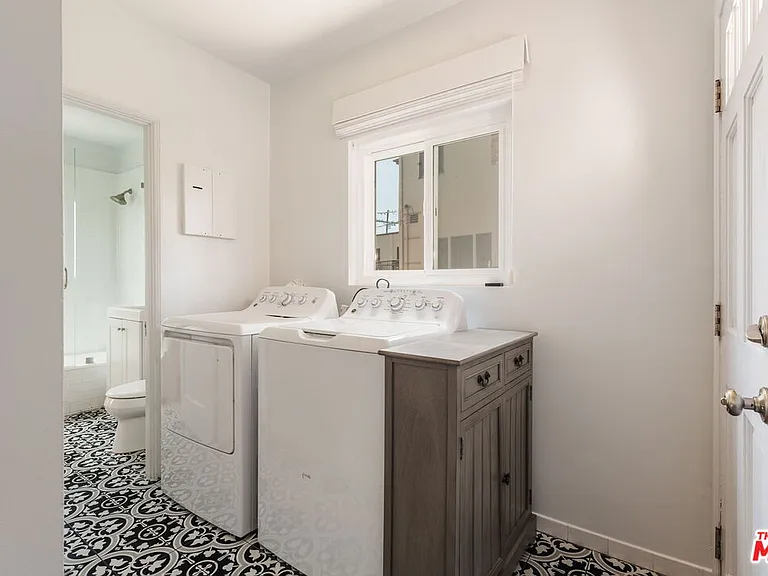 3008 Motor Ave — Photo 28