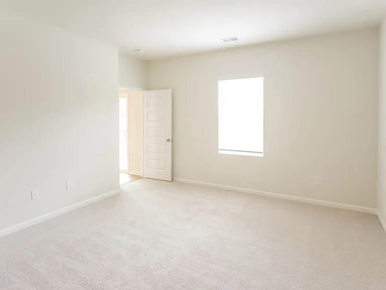 1158 Joywood Dr — Photo 8