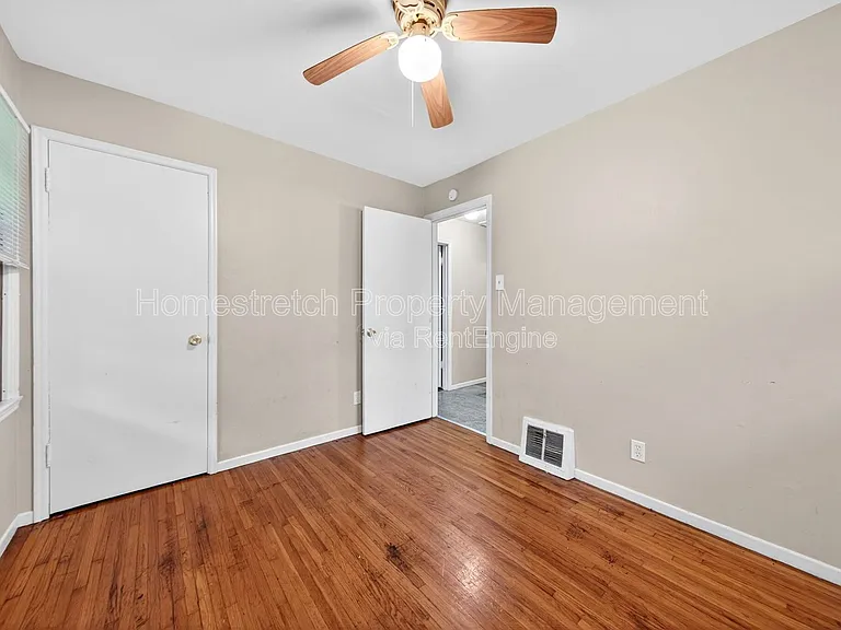 10409 Renfrew Dr — Photo 19