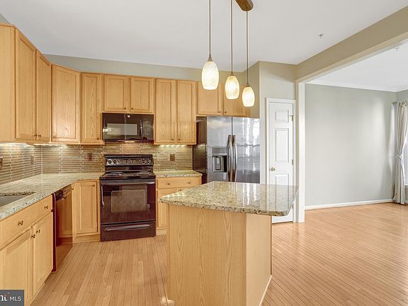 5th image of 5033 Murtha St