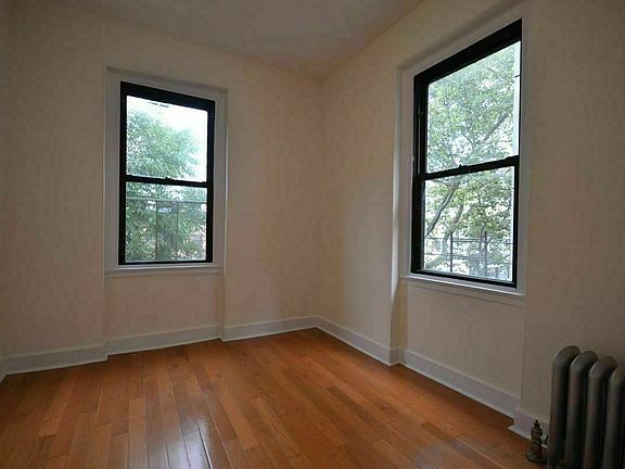 3rd image of 21-58 35th St APT 3C