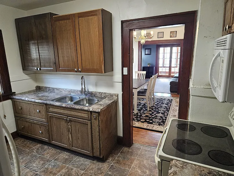 3435 Peach St — Photo 32