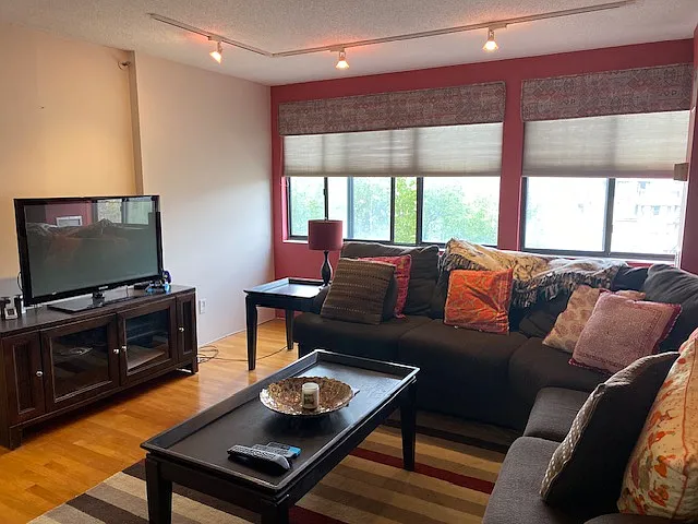 1731 Beacon St #711 — Photo 21