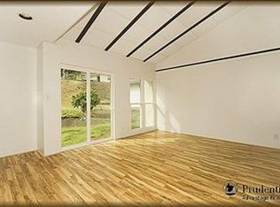 544 Kuliouou Rd, Honolulu, HI 96821