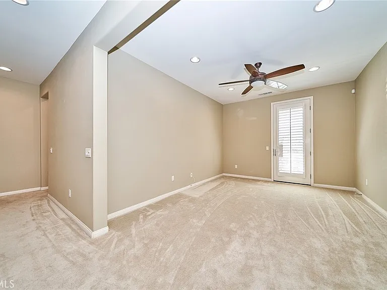 1324 N Macneil Dr — Photo 25
