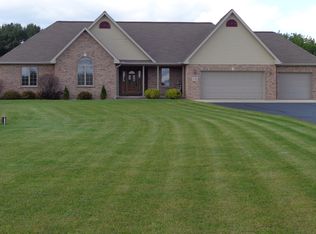 W7859 Rolling Hills Ct, Shawano, WI 54166