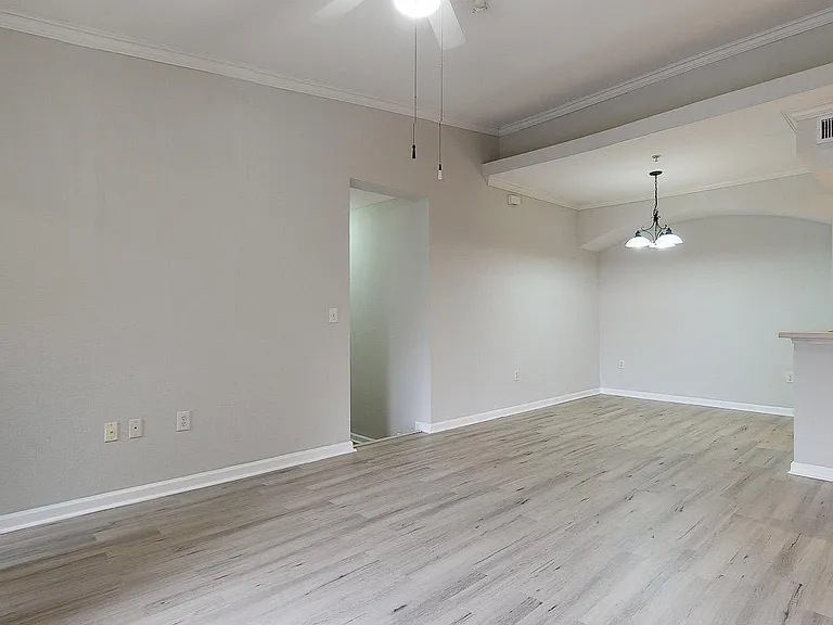 10075 Gate Pkwy N #505 — Photo 33