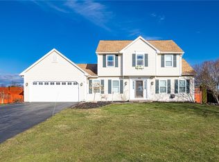 436 Pineville Ln, Webster, NY 14580