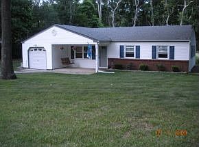 Front w. Porch & Swing