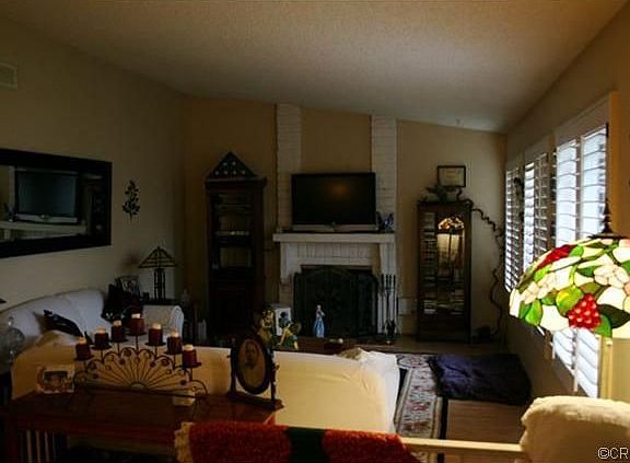 2nd image of 5858 Jefferson Ct