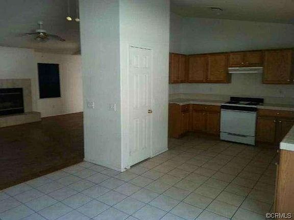 5th image of 32974 Perret Blvd