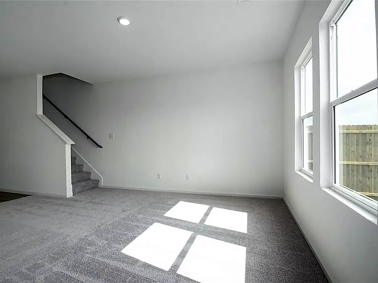 625 Delaware Ave — Photo 9