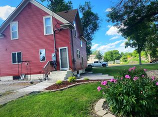 6 E 3rd Ave, Groton, SD 57445