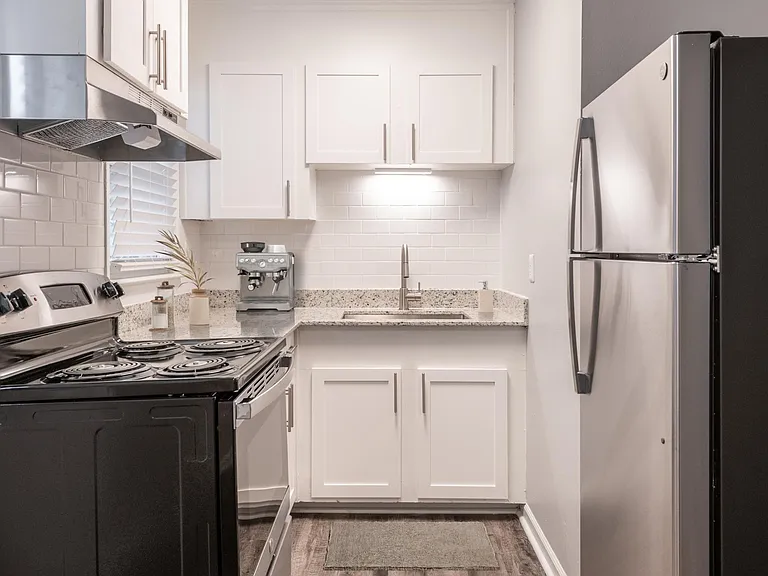 Sage Pointe Apartments — Photo 29