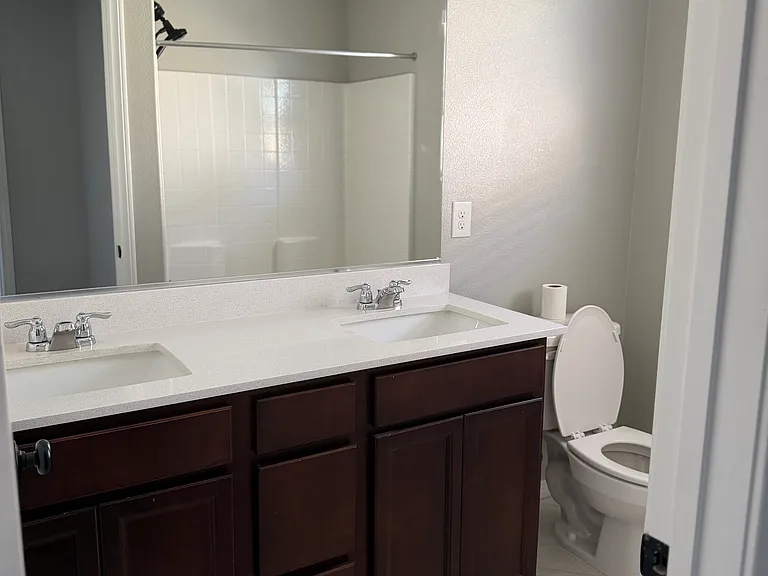 1723 Sylvan Shire Ave — Photo 25