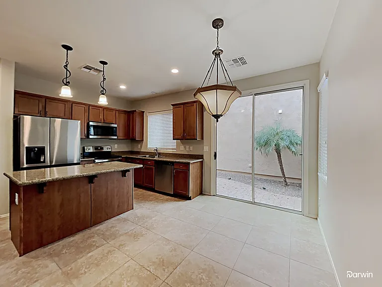 4156 E Vest Ave — Photo 2