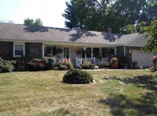 26 W Liberty Ln, Danville, IL
