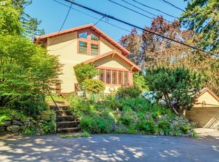 8445 SW 37th Ave, Portland, OR 97219