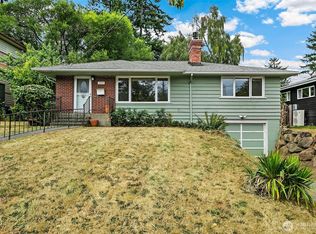 3039 49th Ave SW, Seattle, WA 98116