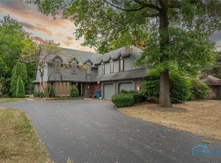 1725 Wyandotte Blvd, Maumee, OH 43537
