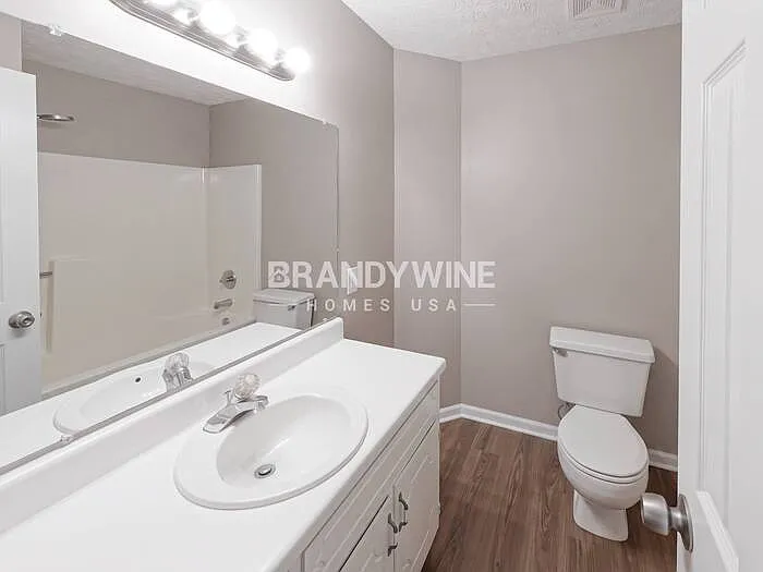200 Falcon Ridge Dr — Photo 15