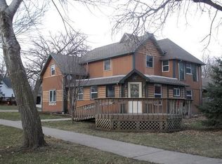 226 N Main St, Conrad, IA 50621