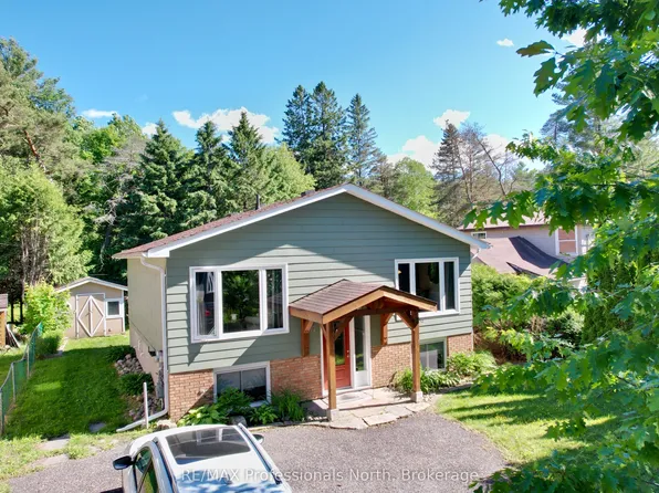 77 Hanes Rd, Huntsville, ON P1H 1M3