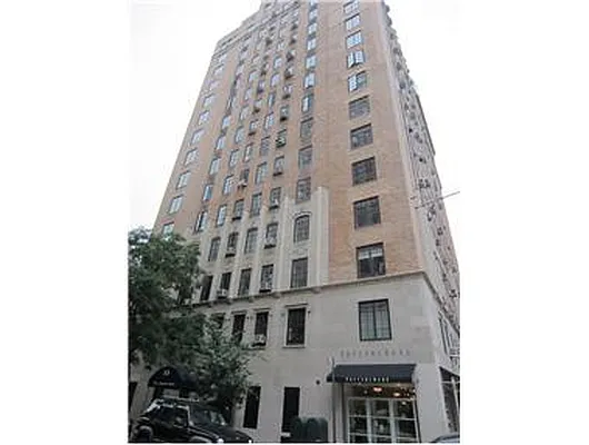 Sold by Douglas Elliman | media 25